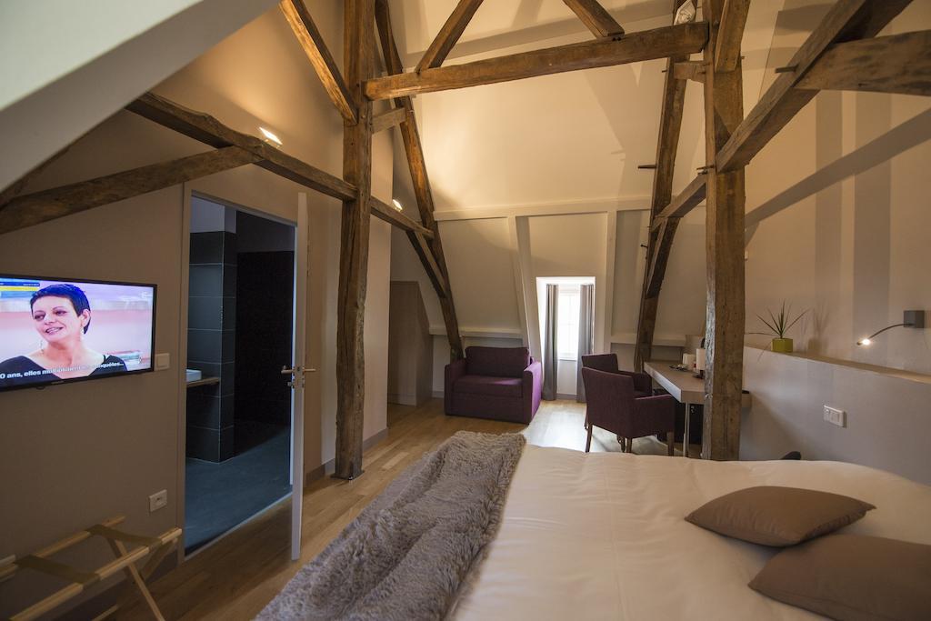 Chateau Du Bost - Teritoria Bellerive-sur-Allier Room photo